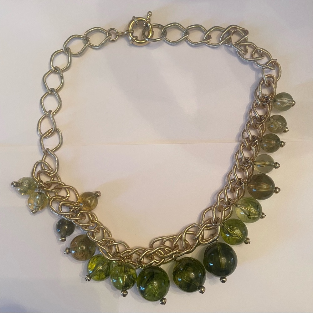 Elegant Chunky Bauble Green Necklace